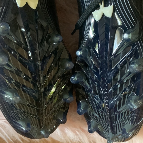 New 7.5 cleats under armor - Picture 5 of 7